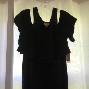 Jessica Simpson Liftup Cold Shoulder Nursing Dress